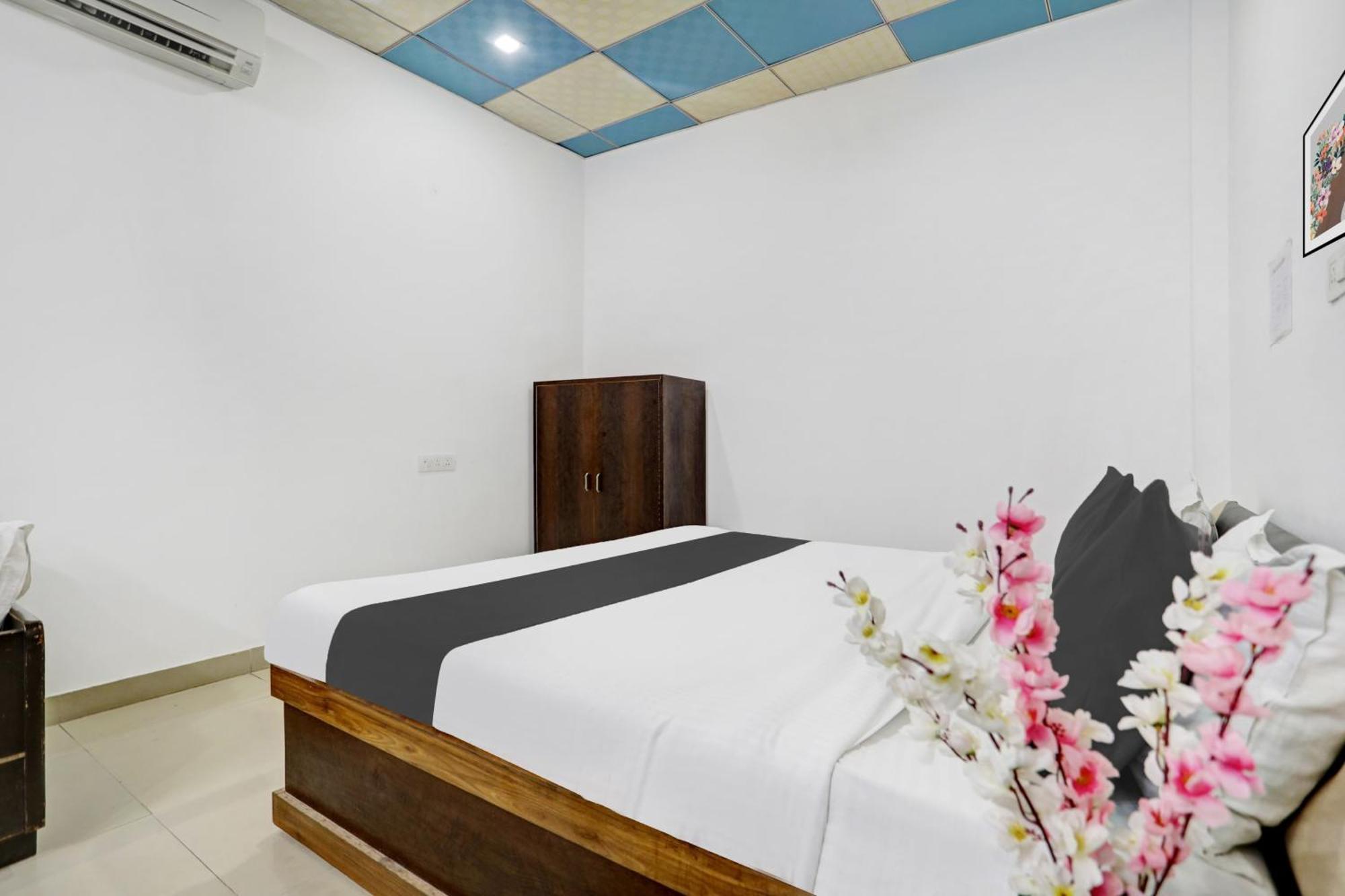 Hotel O Pratap Plaza Bharatpur Buitenkant foto