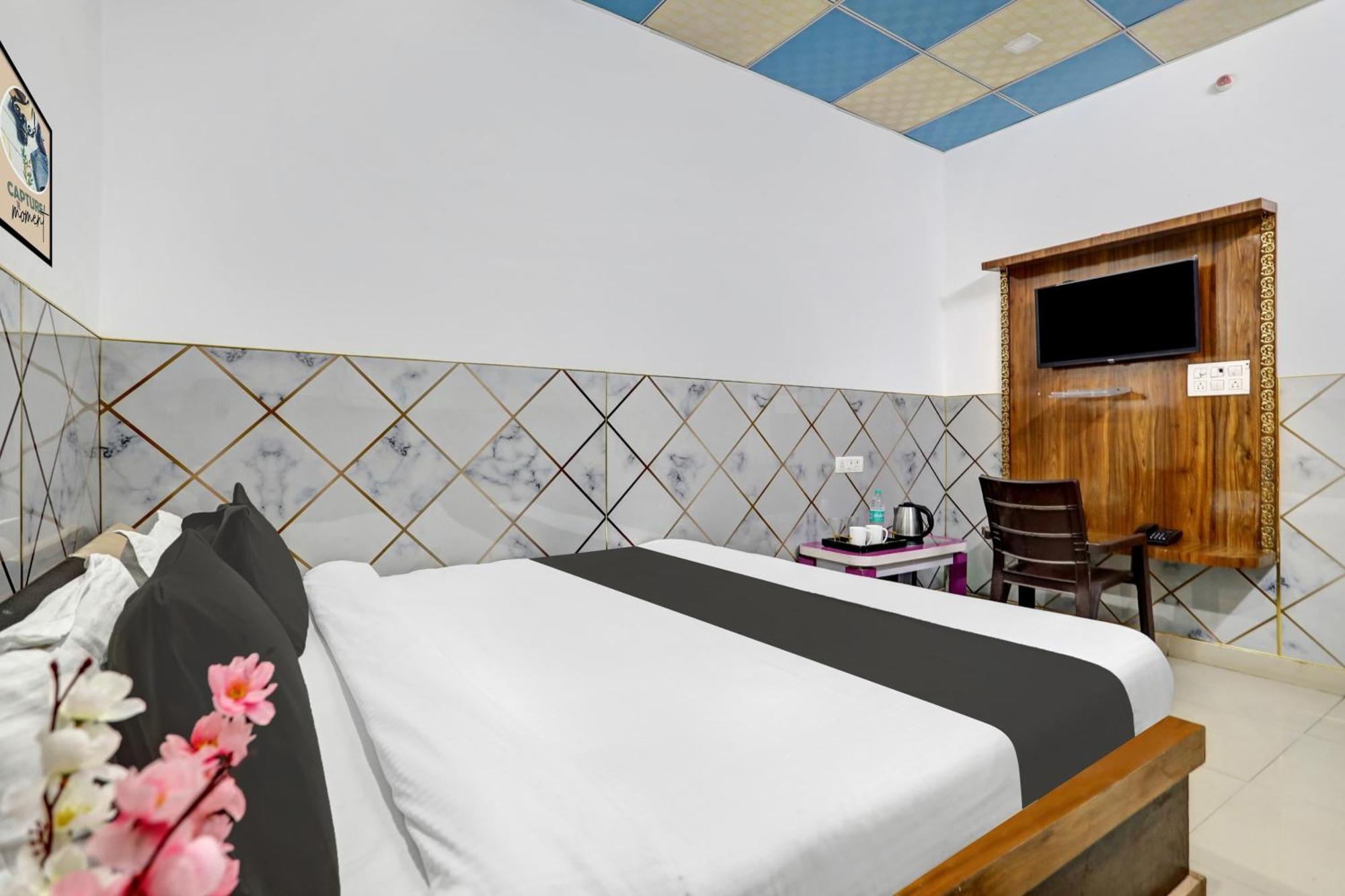 Hotel O Pratap Plaza Bharatpur Buitenkant foto