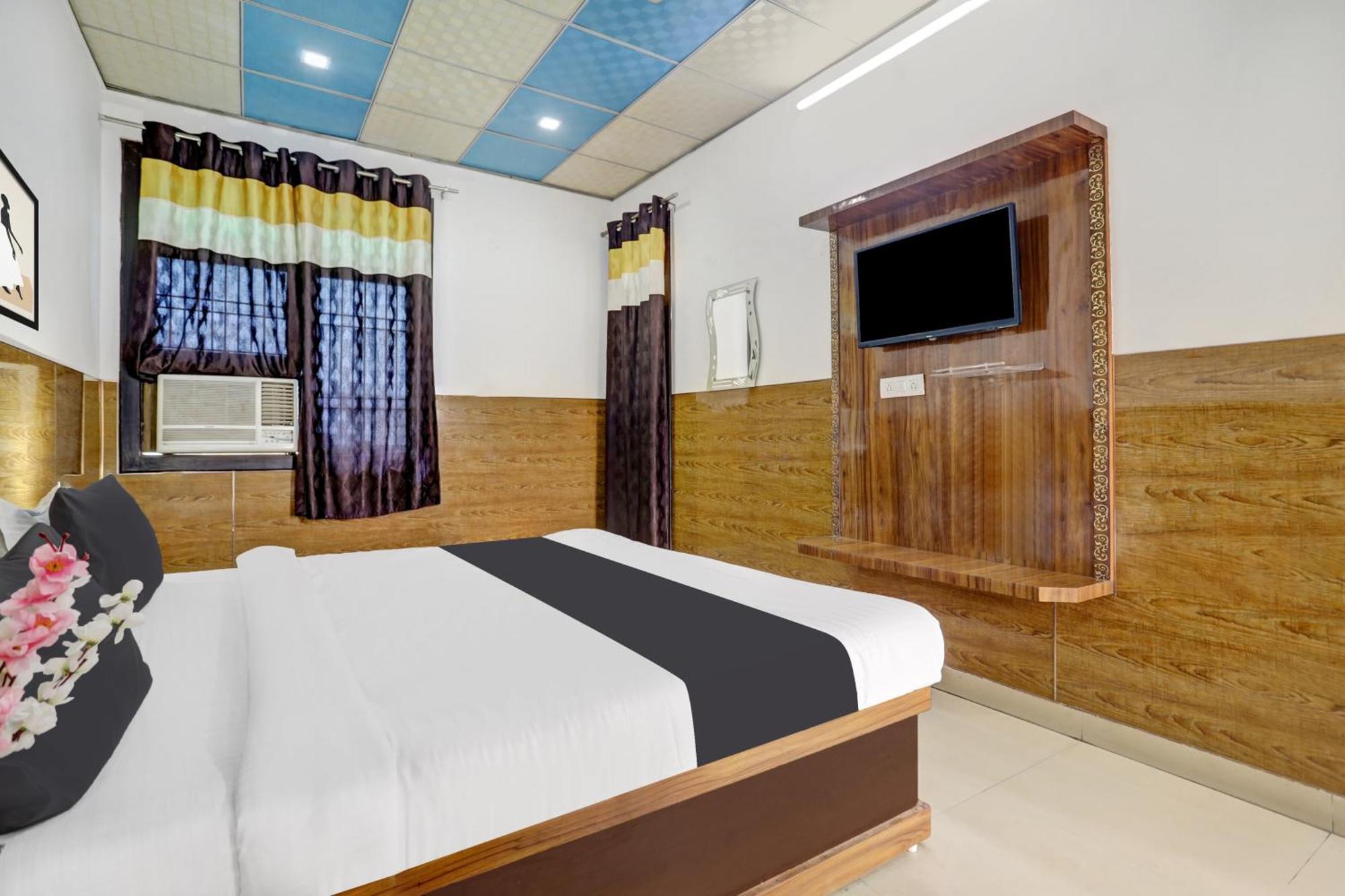 Hotel O Pratap Plaza Bharatpur Buitenkant foto